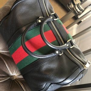 Gucci handbag, for serious buyers only!
